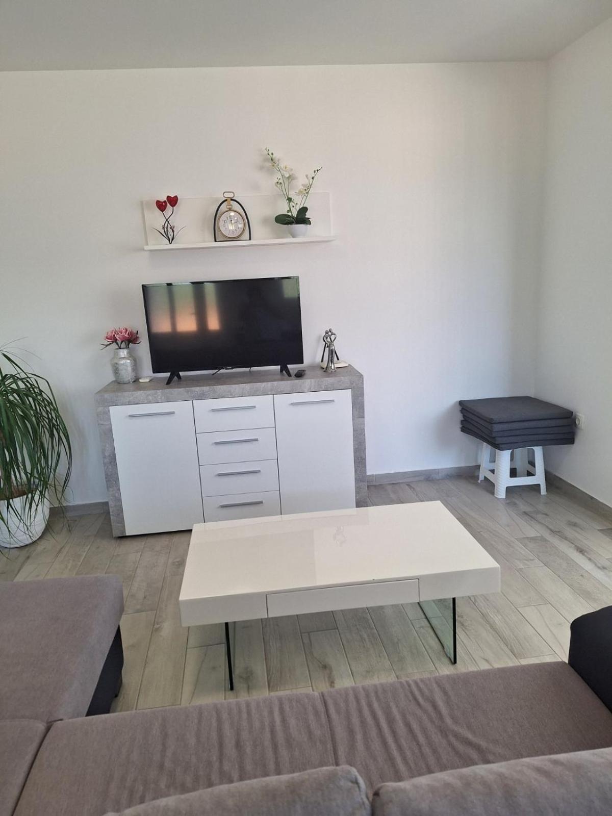 Apartmani Danica Vodnjan Exteriör bild