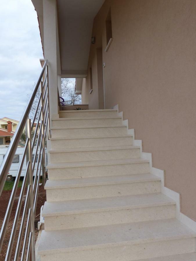 Apartmani Danica Vodnjan Exteriör bild